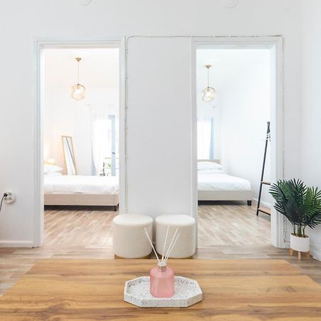 Mainavenue Living Local Apartment Tesalonika Bagian luar foto