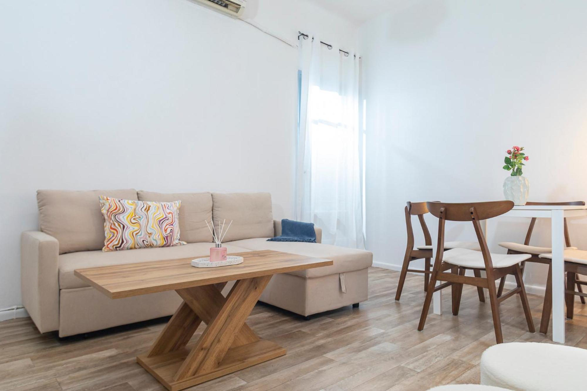 Mainavenue Living Local Apartment Tesalonika Bagian luar foto