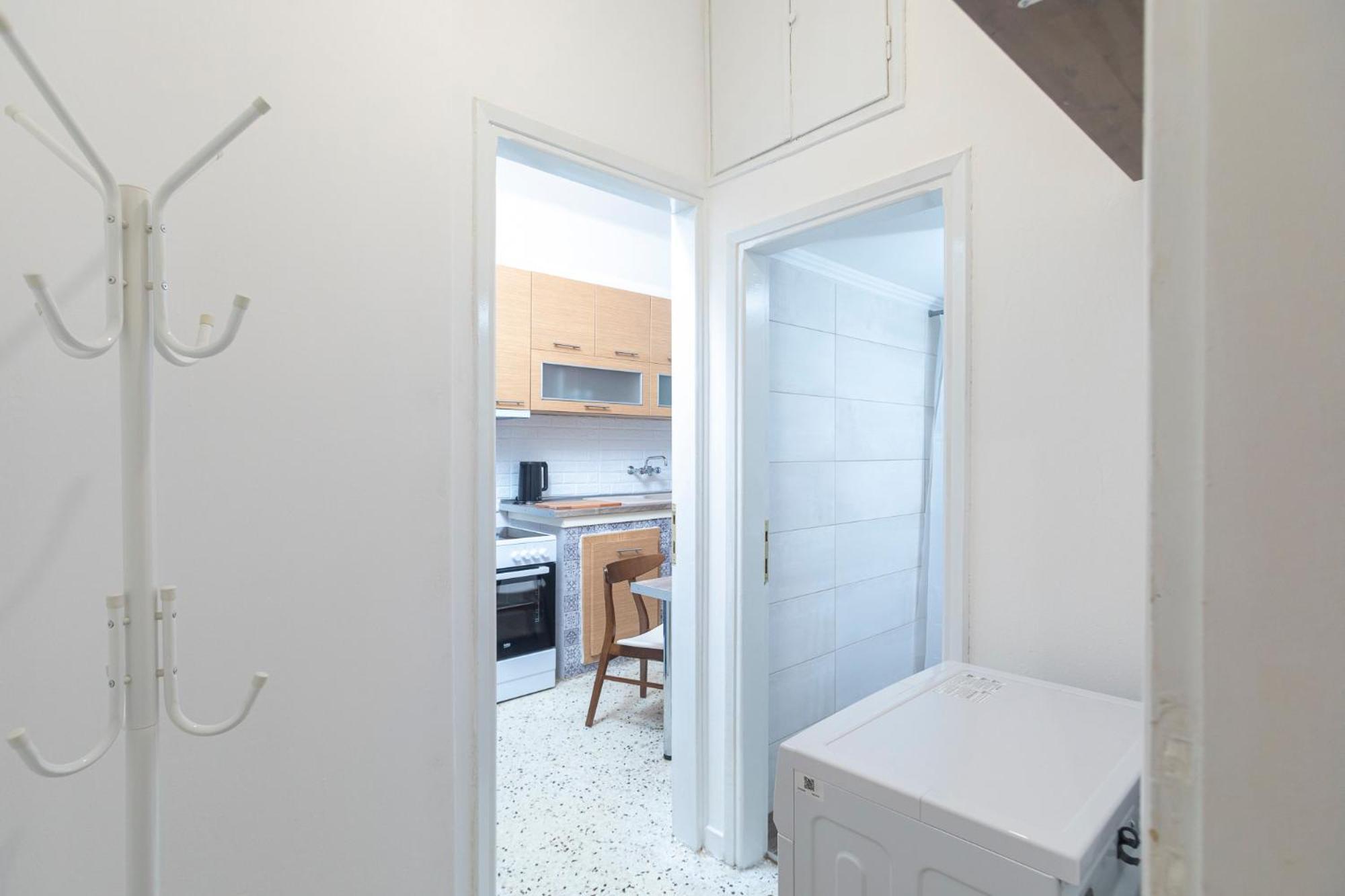 Mainavenue Living Local Apartment Tesalonika Bagian luar foto