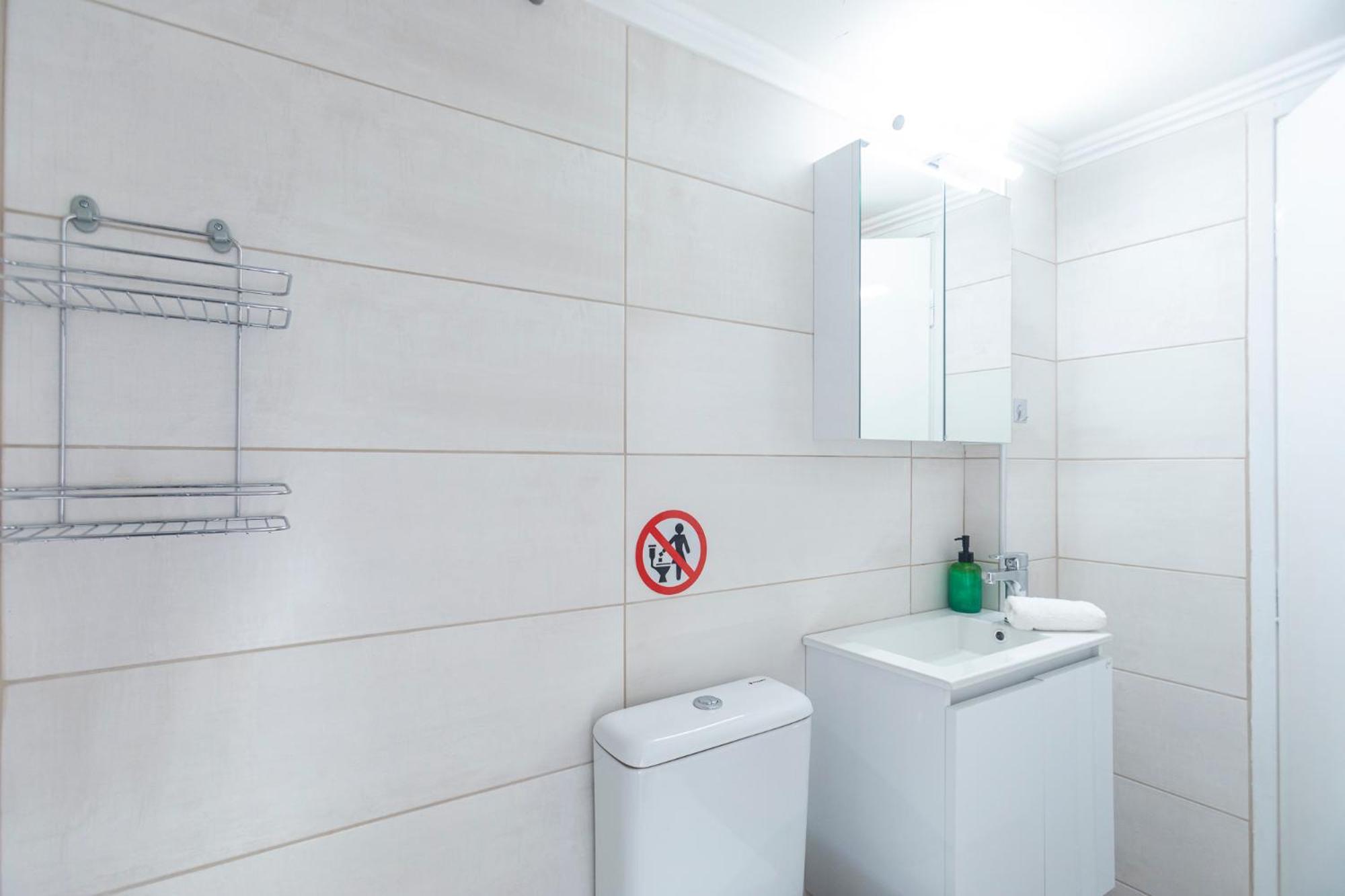 Mainavenue Living Local Apartment Tesalonika Bagian luar foto